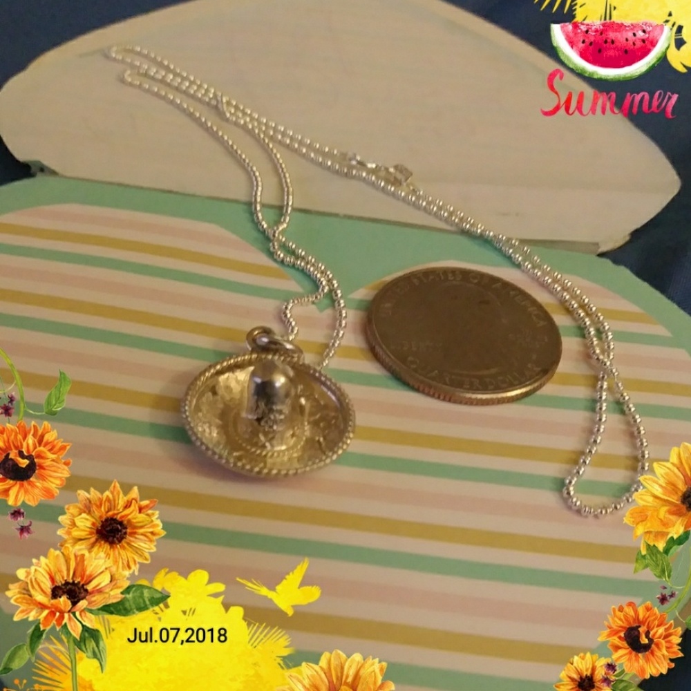Sold m3rcari mexico made sombrero pendant